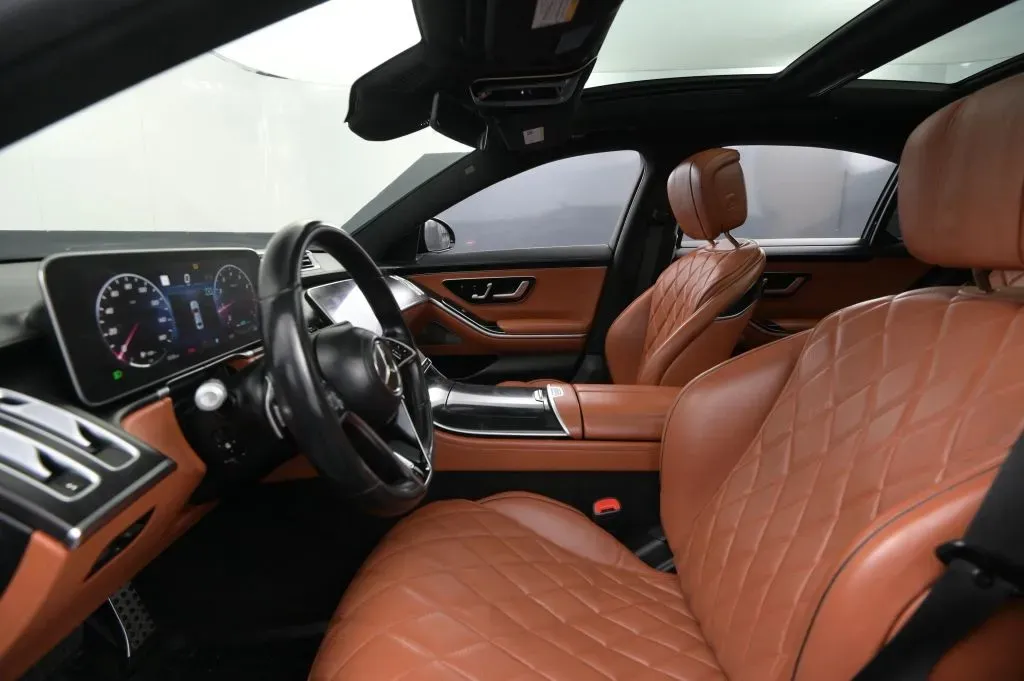 Mercedes-Benz S-Class photo 36