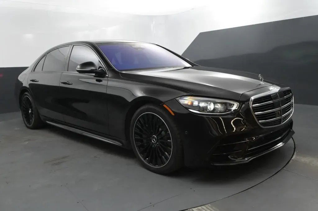 Mercedes-Benz S-Class photo 7