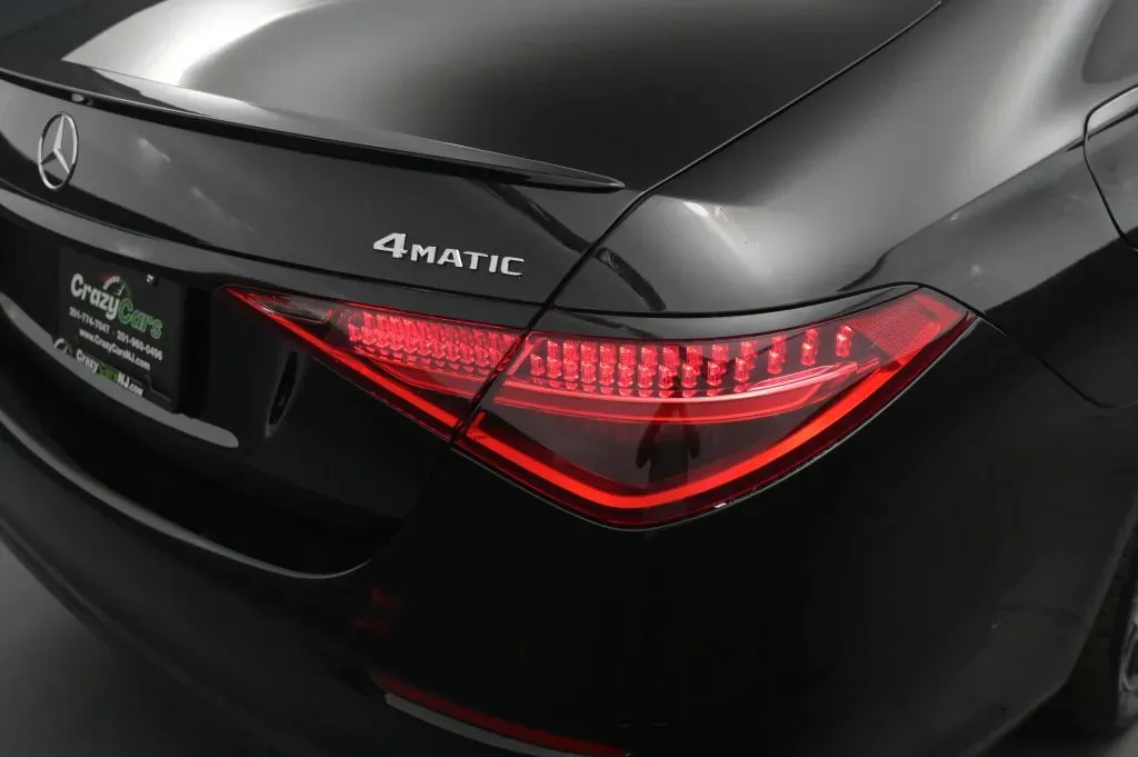 Mercedes-Benz S-Class photo 17