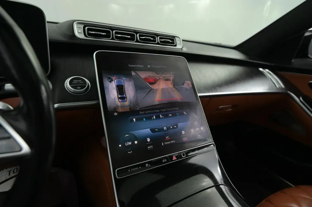 Mercedes-Benz S-Class photo 25