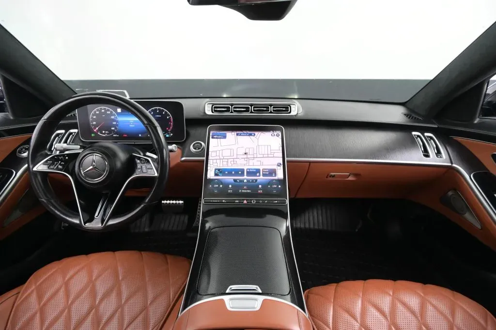 Mercedes-Benz S-Class photo 30