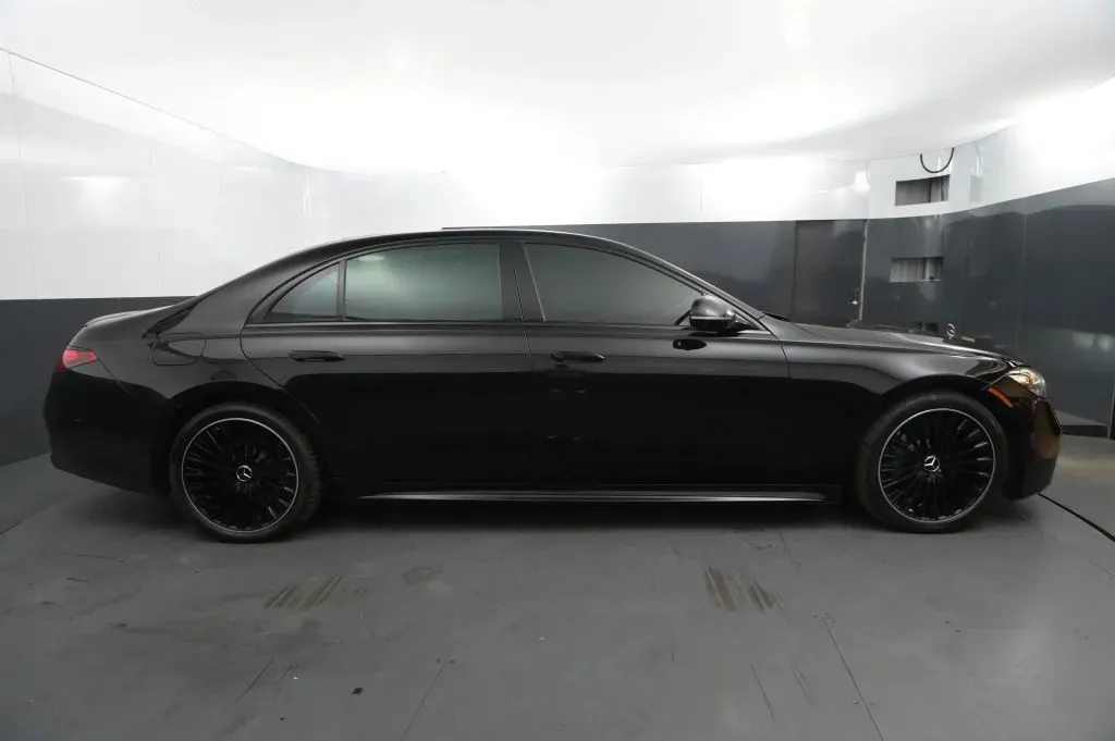 Mercedes-Benz S-Class photo 6