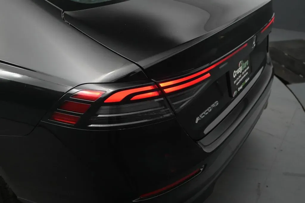 Honda Accord photo 14
