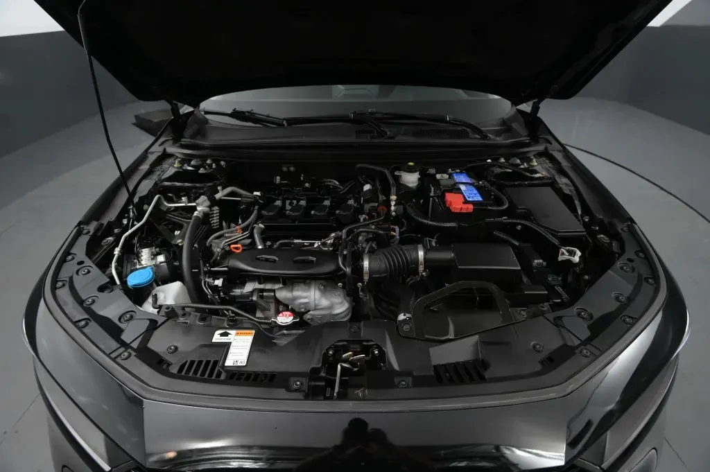 Honda Accord photo 17
