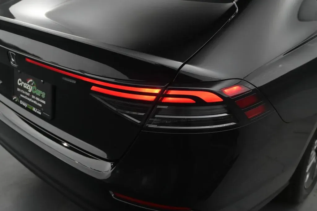 Honda Accord photo 15