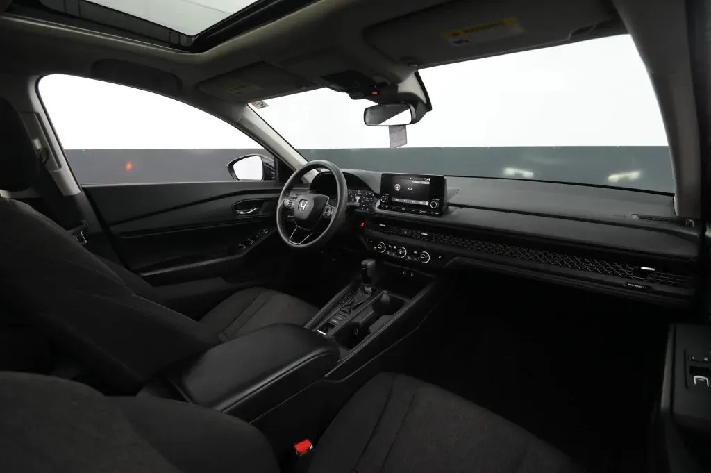 Honda Accord photo 42