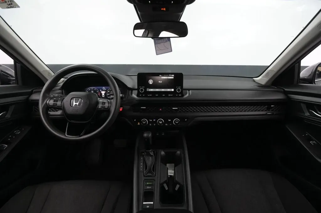 Honda Accord photo 27