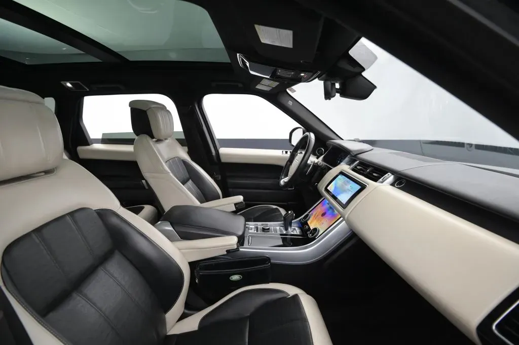 Land Rover Range Rover Sport photo 46