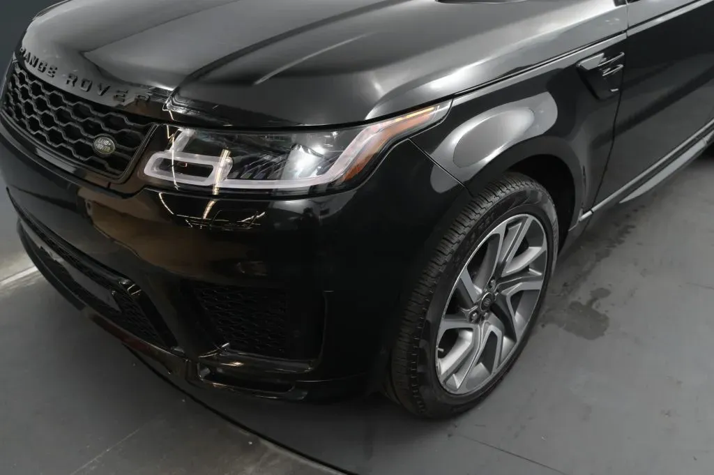 Land Rover Range Rover Sport photo 9