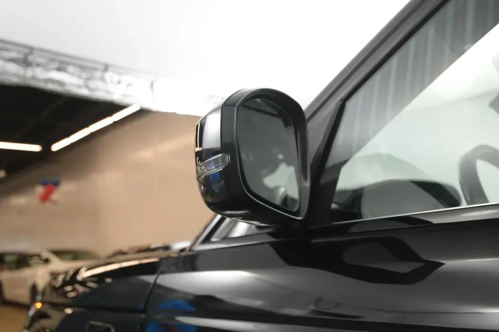 Land Rover Range Rover Sport photo 12