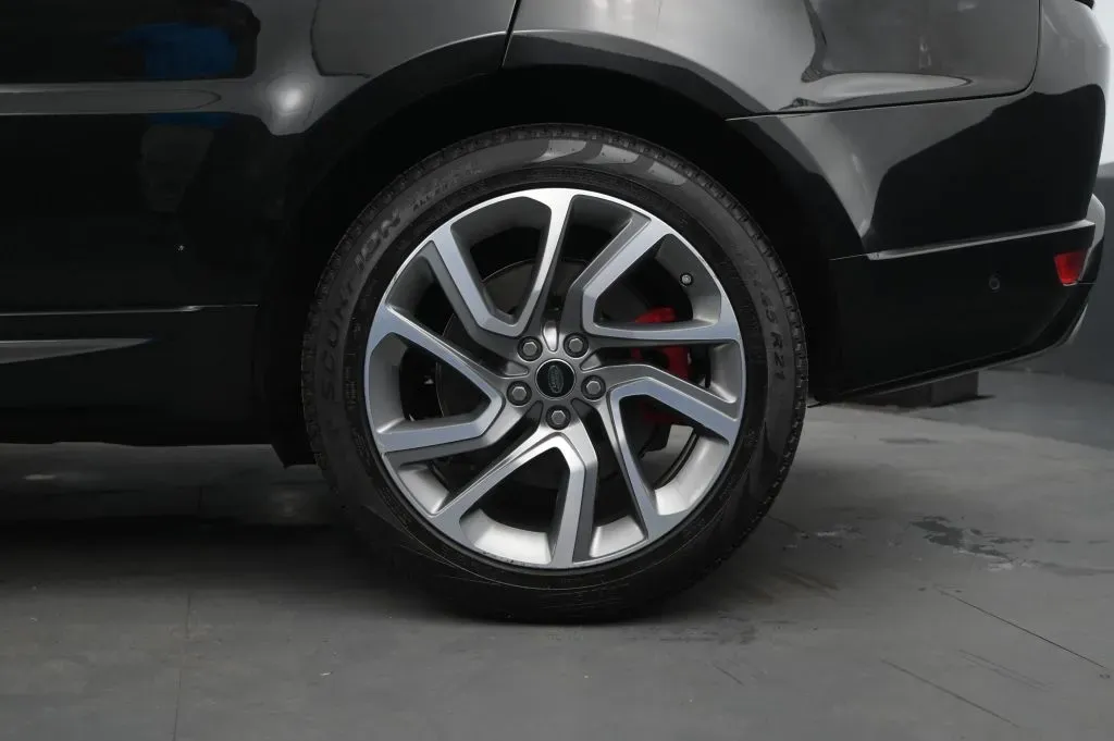 Land Rover Range Rover Sport photo 13