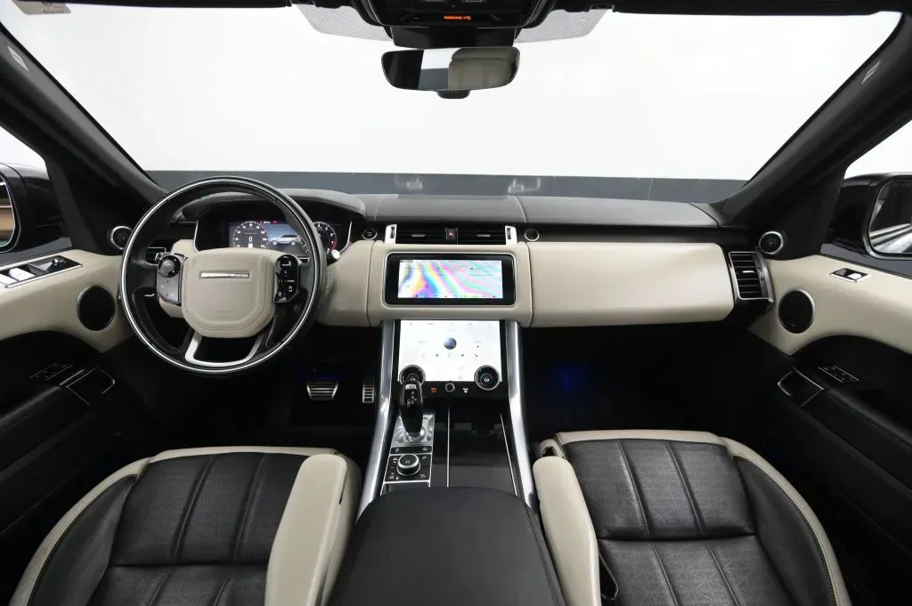 Land Rover Range Rover Sport photo 28