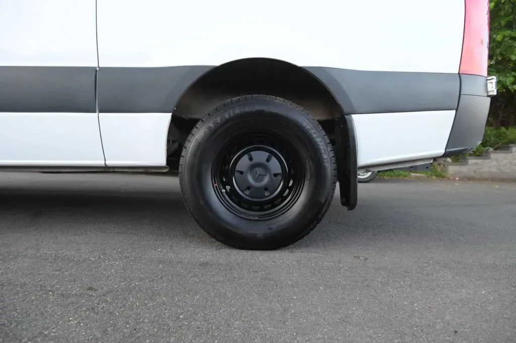 2025 Mercedes-Benz Sprinter Cargo Van 28