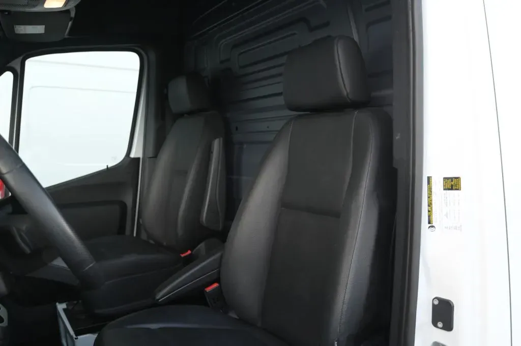 2025 Mercedes-Benz Sprinter Cargo Van 19