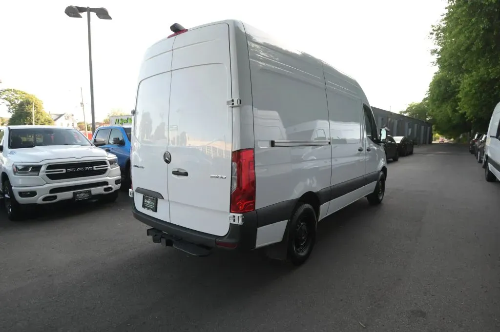 2025 Mercedes-Benz Sprinter Cargo Van 6