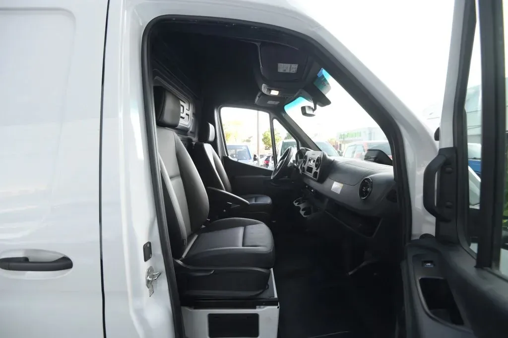 2025 Mercedes-Benz Sprinter Cargo Van 37