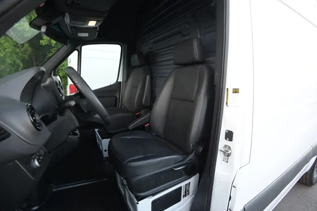 2025 Mercedes-Benz Sprinter Cargo Van 18