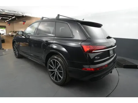 Another view of 2021 Audi Q7 55 TFSI Premium Plus Sport Utility 4D for sale in Hillside, NJ at Crazy Cars Hillside