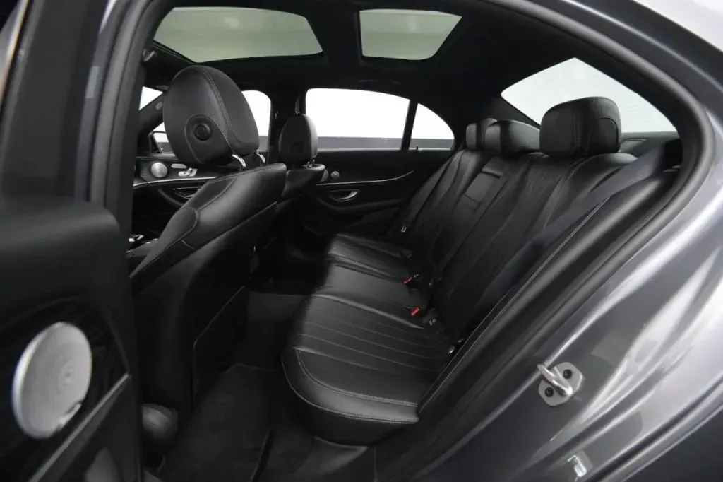 Mercedes-Benz E-Class photo 42