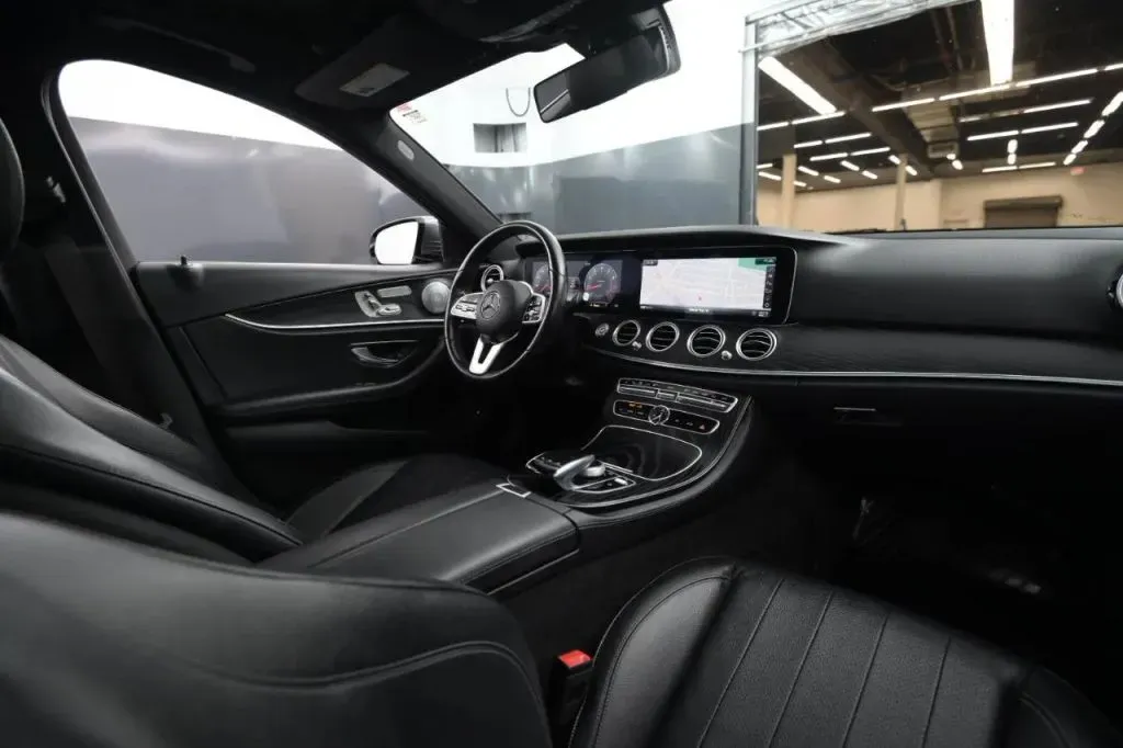 Mercedes-Benz E-Class photo 47