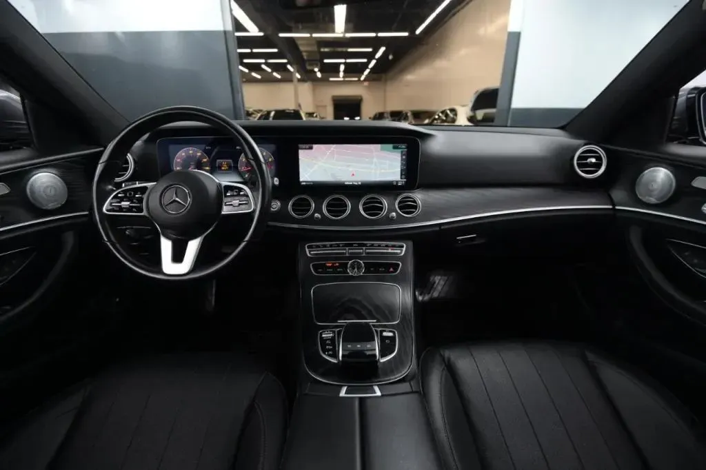 Mercedes-Benz E-Class photo 20