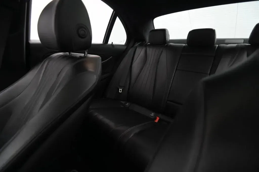 Mercedes-Benz E-Class photo 41