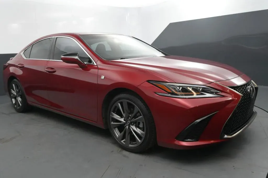 Lexus ES photo 7