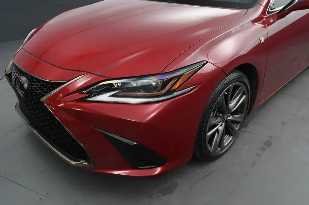 Lexus ES photo 9