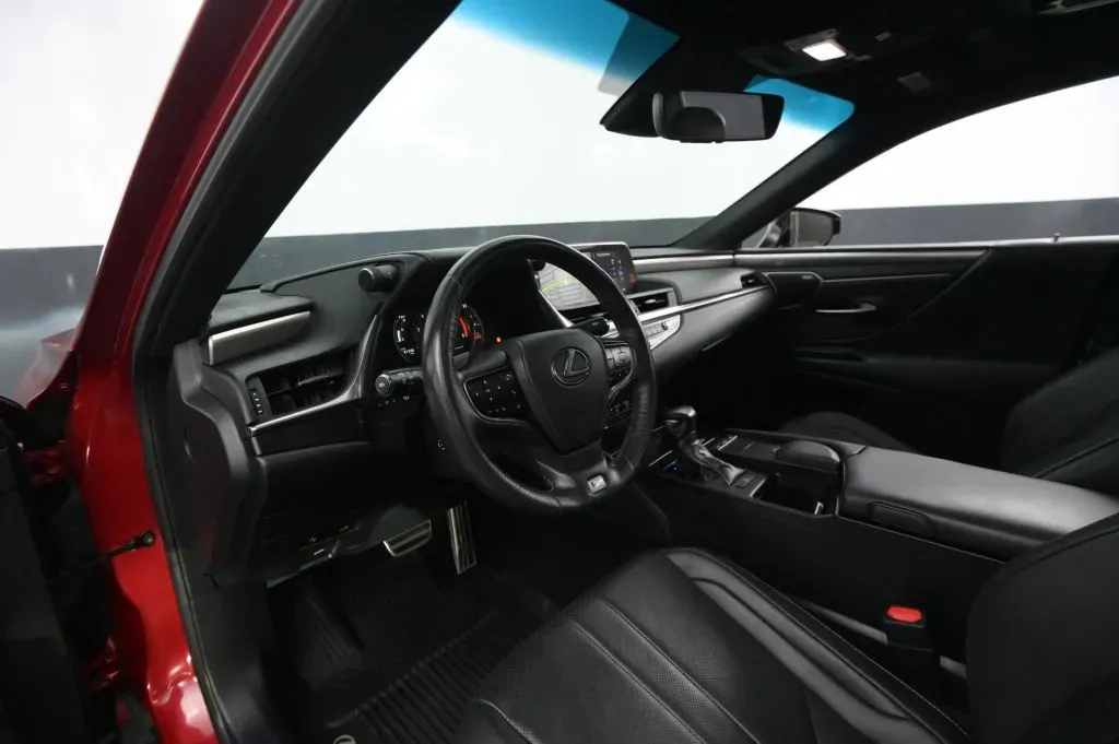 Lexus ES photo 43