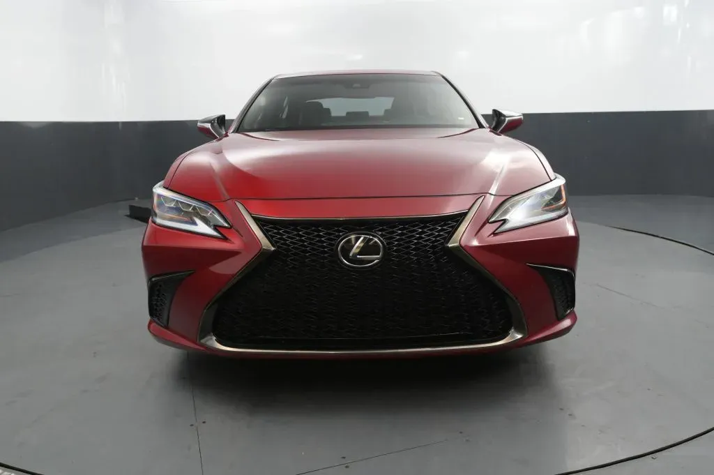 Lexus ES photo 8