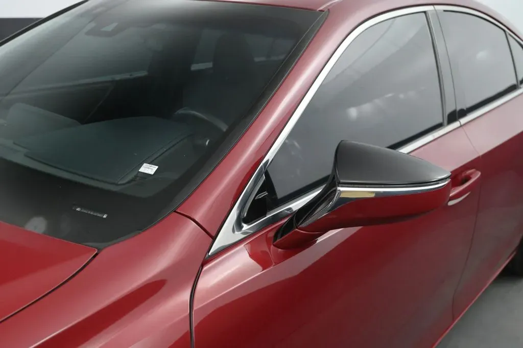 Lexus ES photo 12