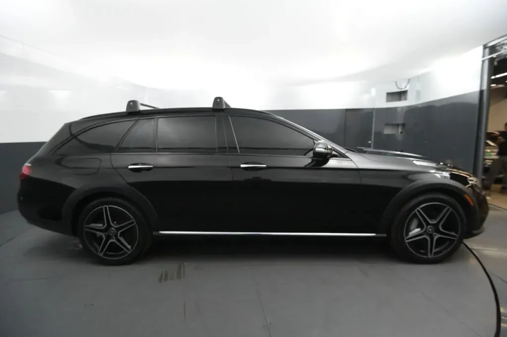 Mercedes-Benz E-Class photo 6