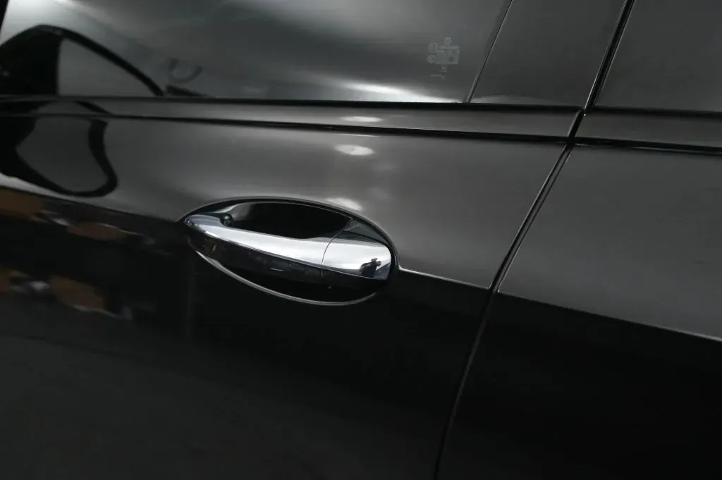 Mercedes-Benz E-Class photo 15