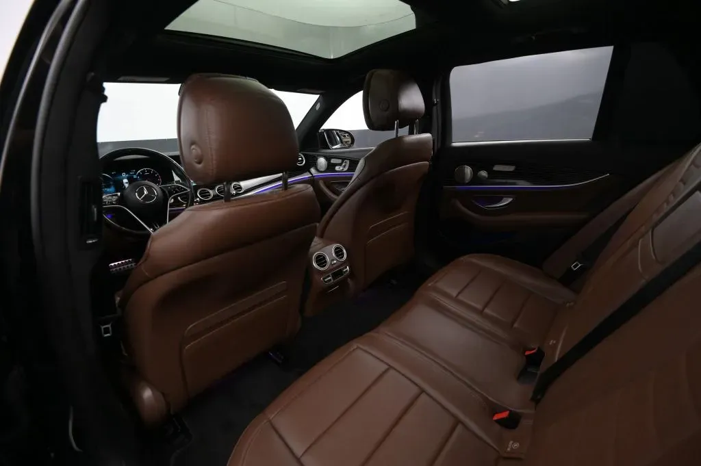 Mercedes-Benz E-Class photo 46