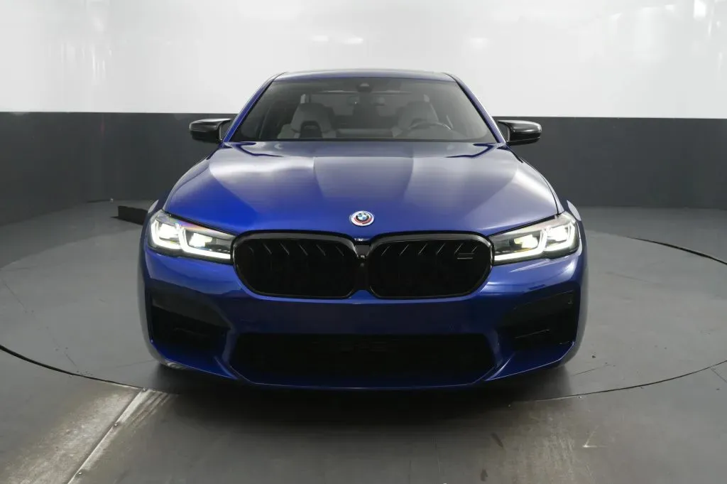 BMW M5 photo 8