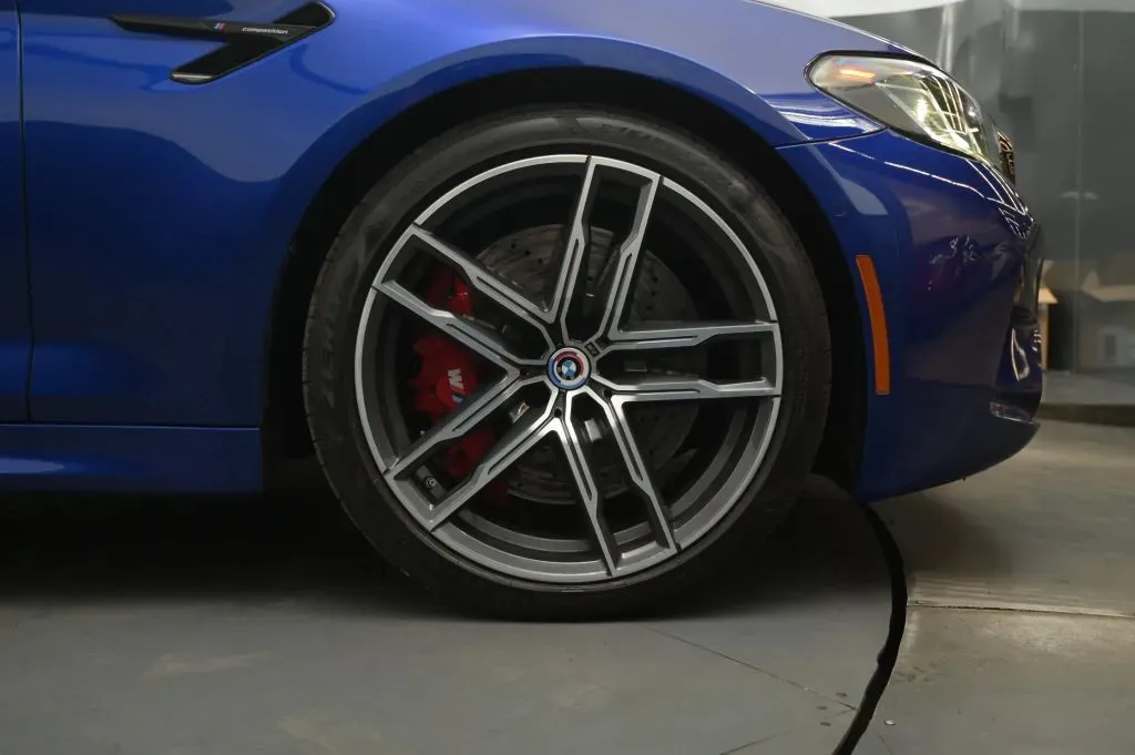 BMW M5 photo 24