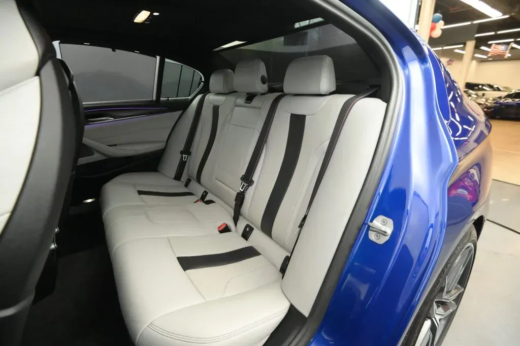 BMW M5 photo 55