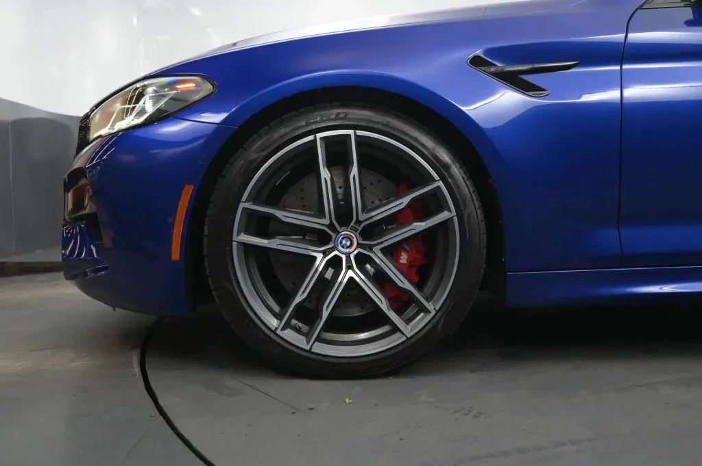 BMW M5 photo 12