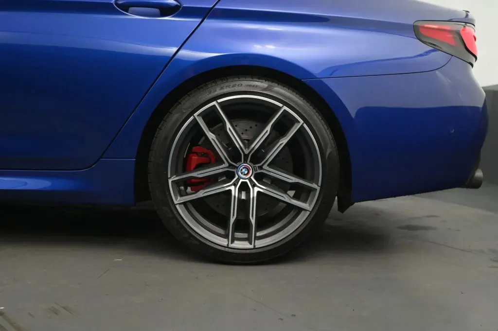 BMW M5 photo 19