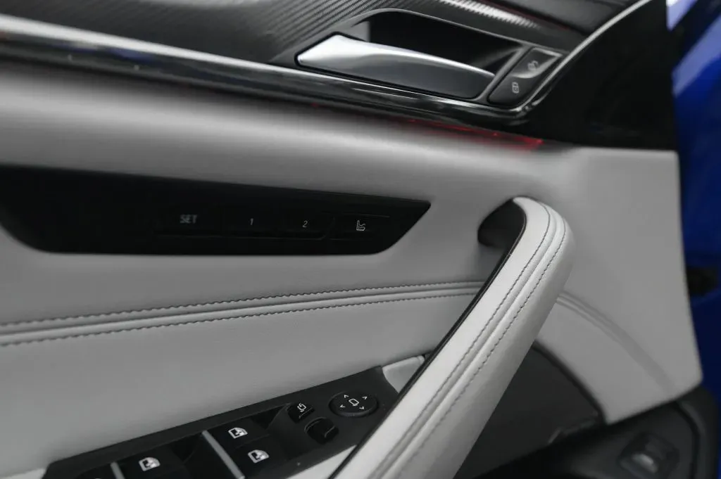 BMW M5 photo 49