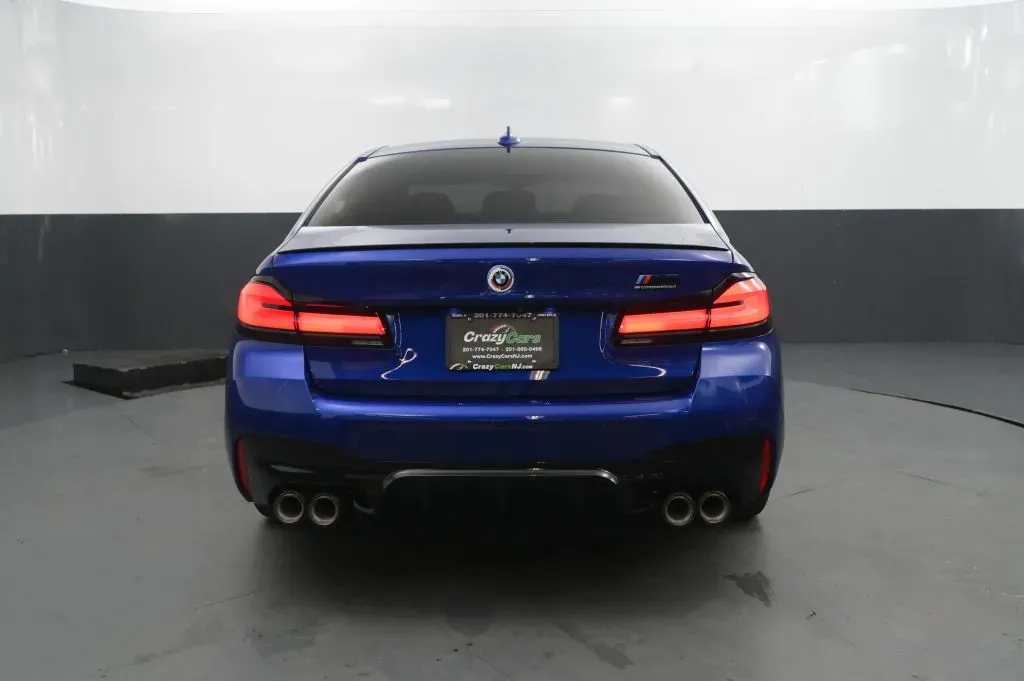 BMW M5 photo 4