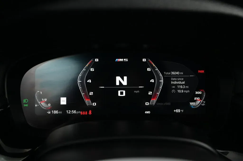 BMW M5 photo 27