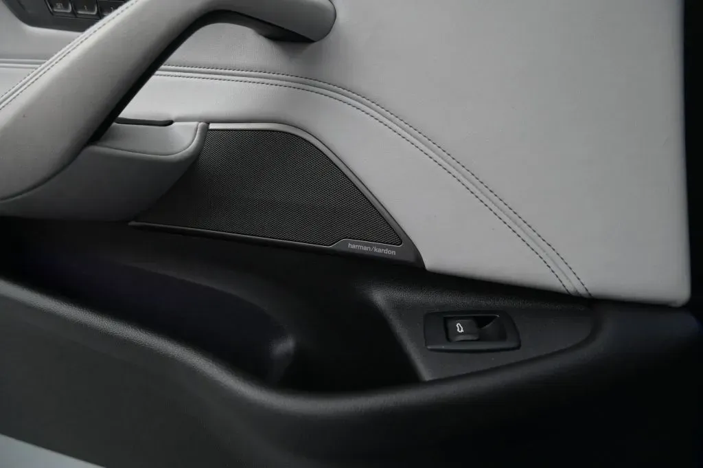 BMW M5 photo 36
