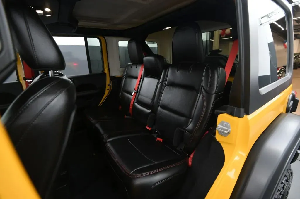 Jeep Wrangler photo 46