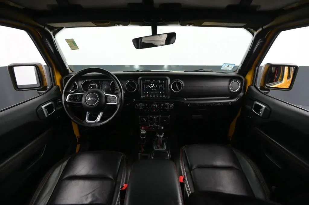 Jeep Wrangler photo 33
