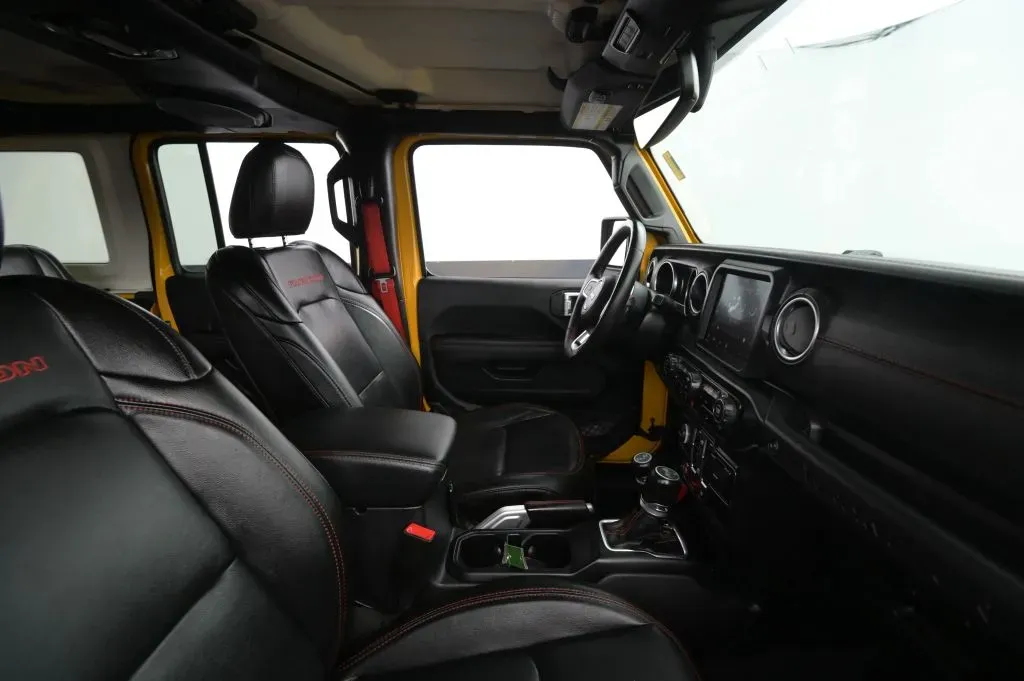 Jeep Wrangler photo 54