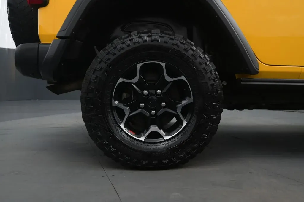 Jeep Wrangler photo 19