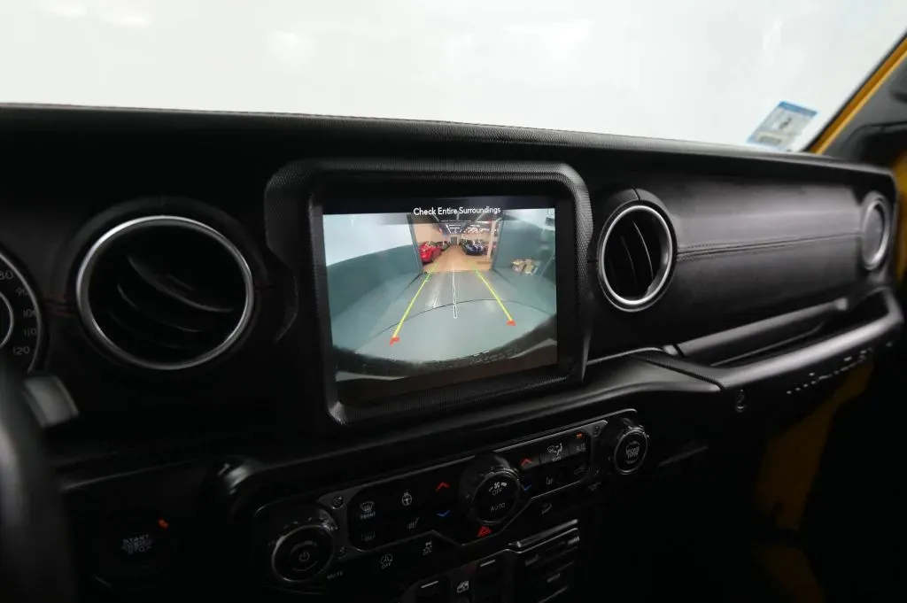 Jeep Wrangler photo 28