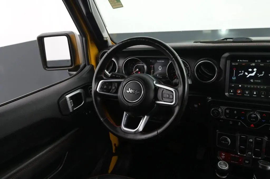 Jeep Wrangler photo 37
