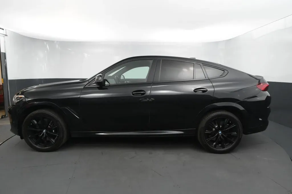 BMW X6 photo 2